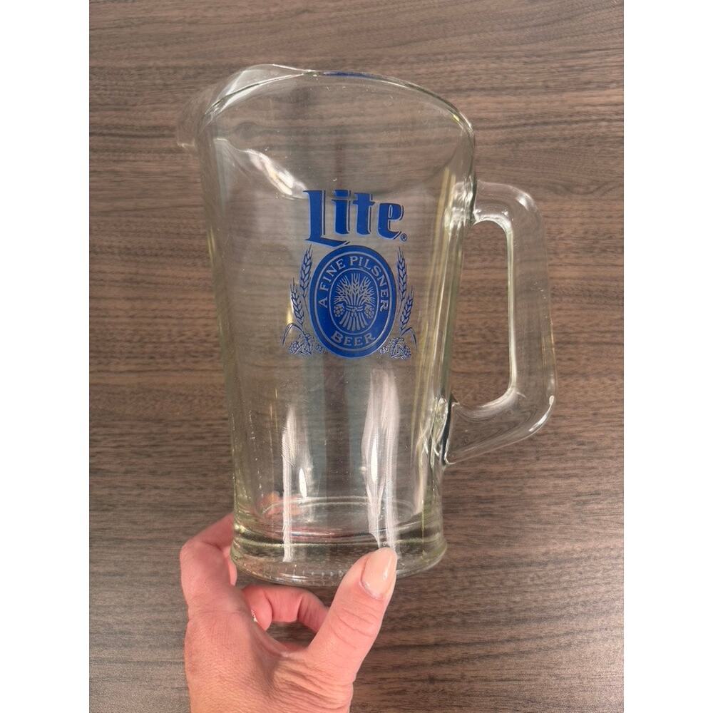 Vintage Miller Lite Beer Pitcher 60 oz Glass Barware – A Fine Pilsner Beer Logo‎